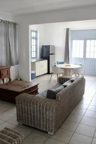 2 Bedrooms Apartment with garden view