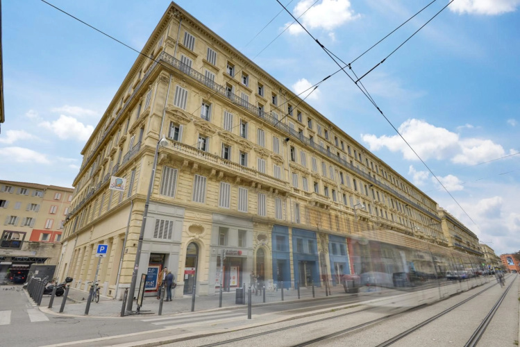 The People - Marseille - Hostel
