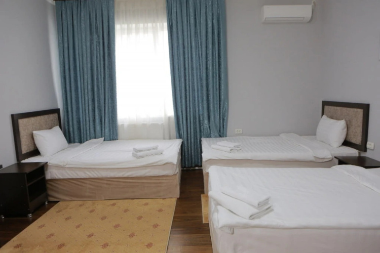 Saroylik Hotel