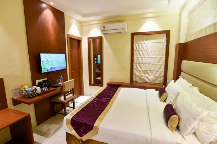 Hotel Aura