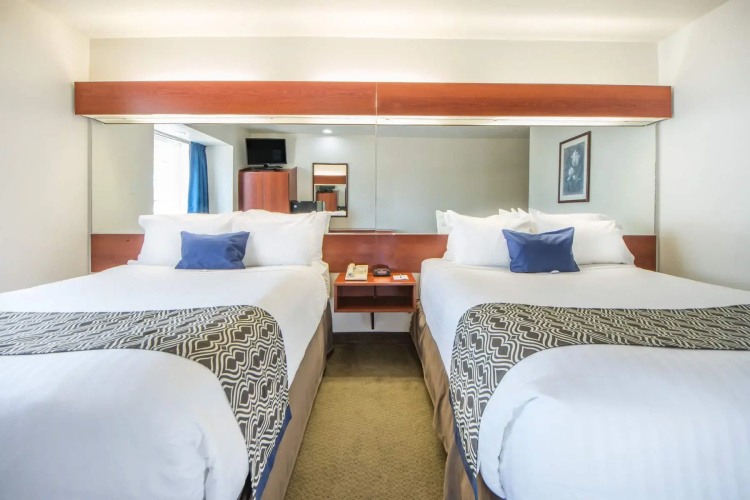 Microtel Inn & Suites by Wyndham Miami