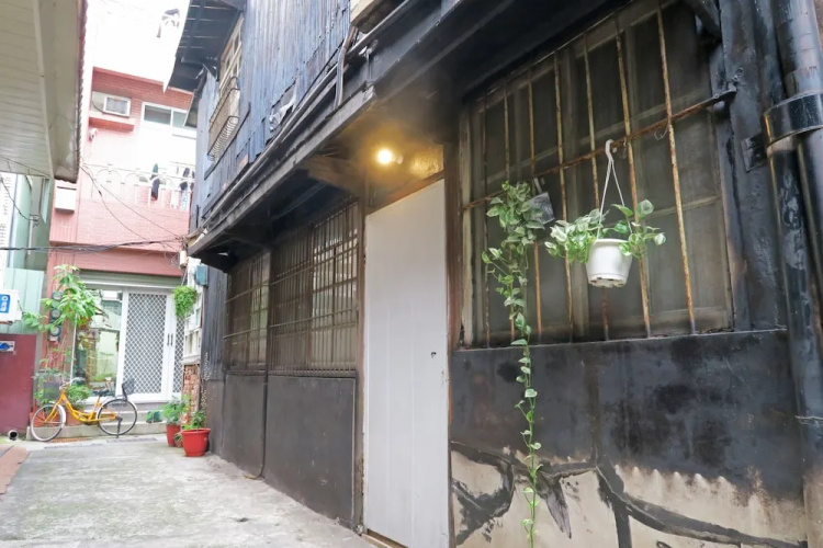 The Old House Chiayi B&B
