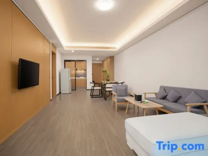 2 Bedrooms Suite with garden view