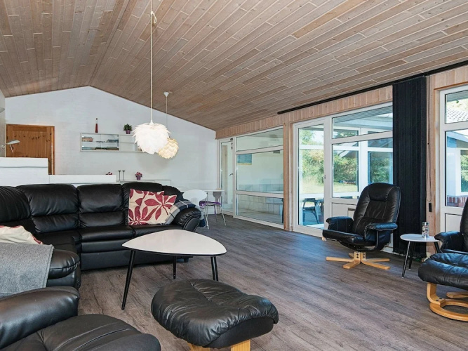 Lavish Holiday Home in Ringkøbing With Sauna