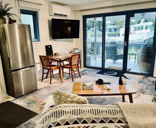 The Waterfront Apartment