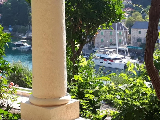 1 Bedroom Apartment with sea view