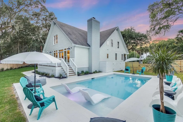 5 Bedrooms Cottage