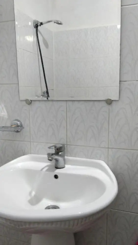 Kamolot Guesthouse - Hostel
