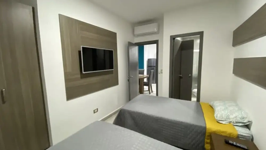 2 Bedrooms Premium Apartment with balcony and with lake view