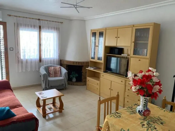 2 bed townhouse lo pagan