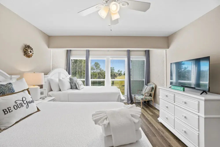 Bay Point Golf Villas by PHG