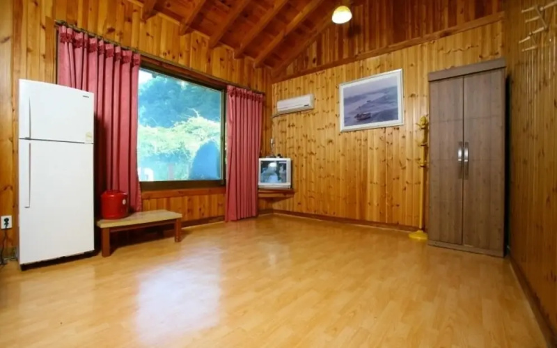 Gapyeong Kalbongsan Caravan Pension