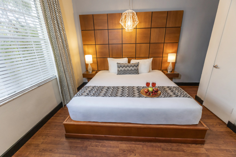 Chesterfield Hotel & Suites photo 6