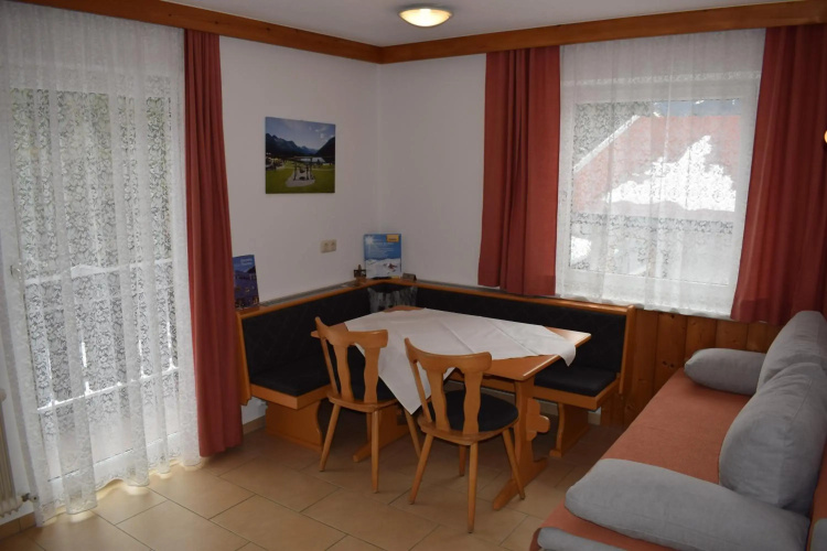 Apart Gertrud