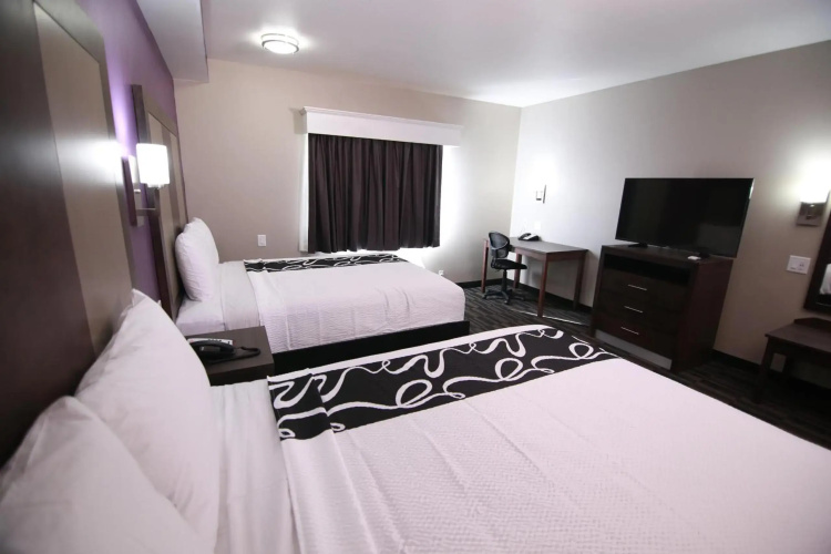 Home Inn and Suites