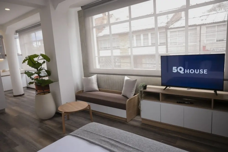 Grand room