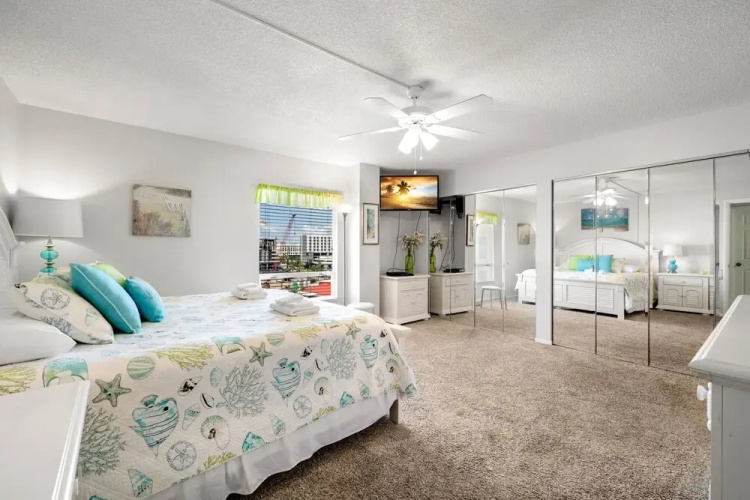440 West #804