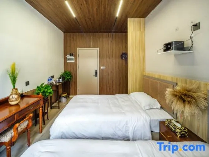 Twin Cottage
