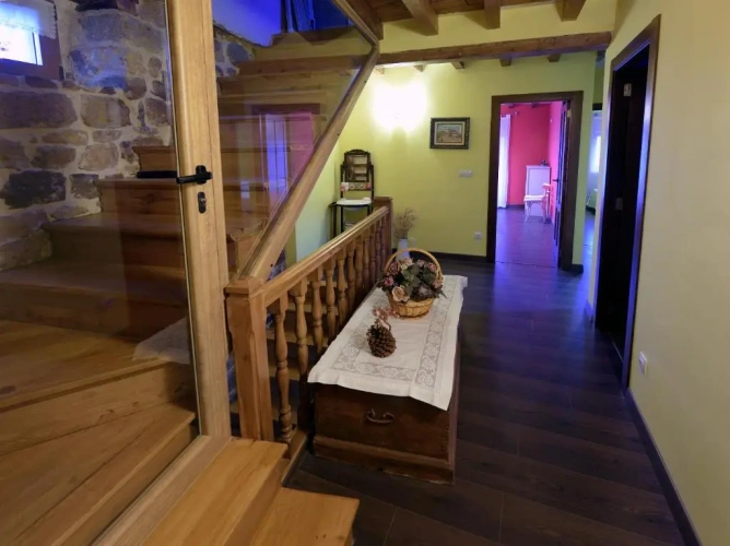 4 Bedrooms Cottage