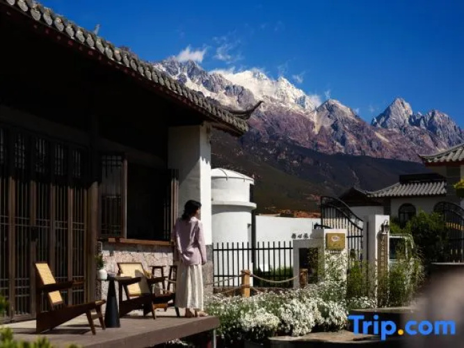 Yulong Mujianshan Homestay