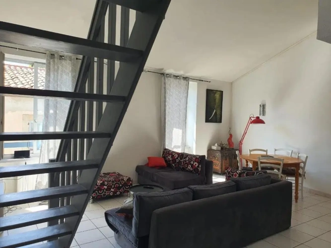 3 Bedrooms Apartment