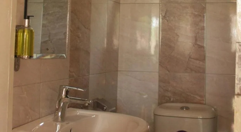 Bromelia Guesthouse