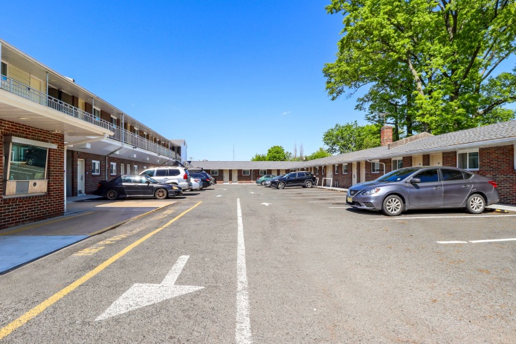 Americas Best Value Inn Avenel Woodbridge photo 11