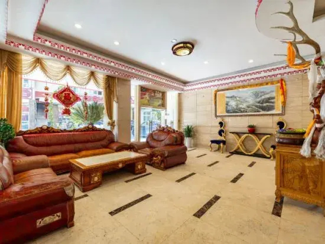 Jiaju Fengqing Hotel