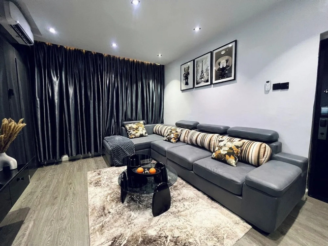 Shortlets Apartment by Tomi