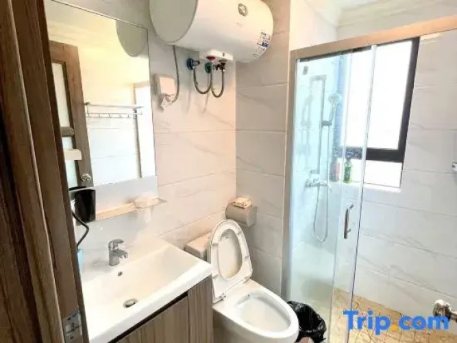 2 Bedrooms Villa