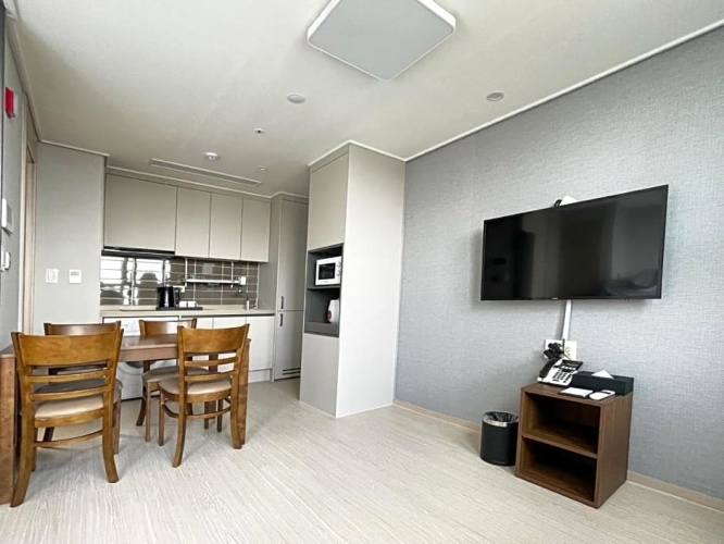 Deluxe Double room with city view