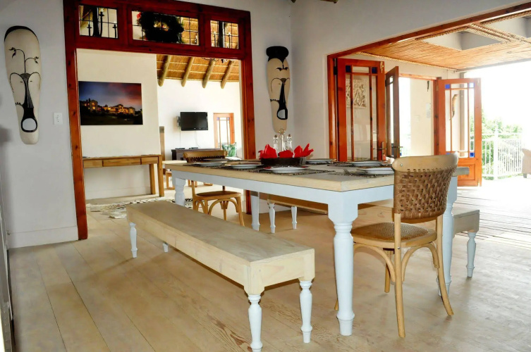 Fever Tree Manor