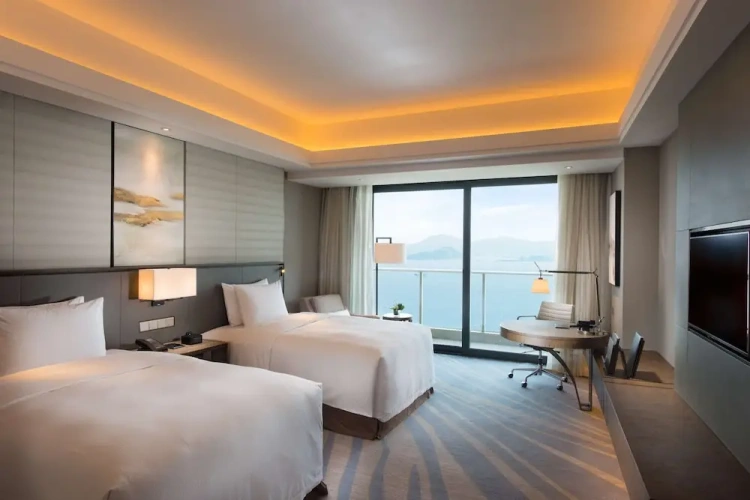 Deluxe Twin room with balcony and with sea view