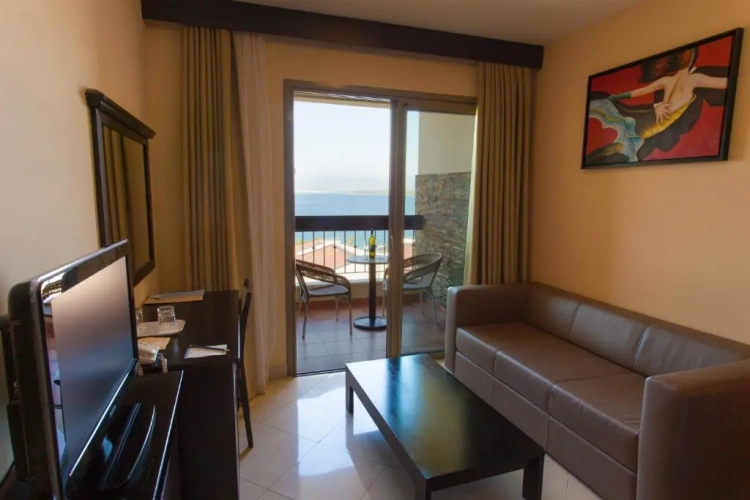 Superior Double room with balcony and with sea view