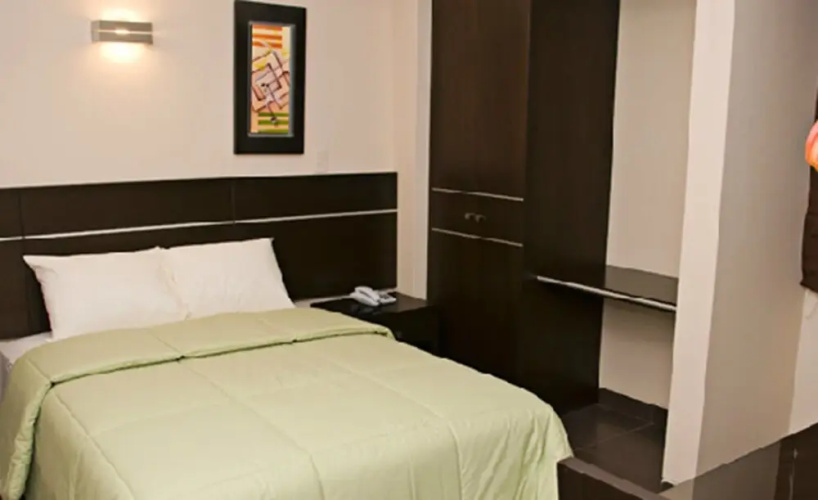 Flamante Hotel & Suite
