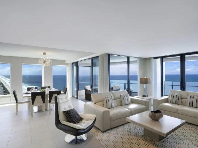 3 Bedrooms Standard Penthouse room with balcony