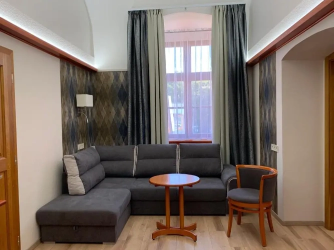 Deluxe Suite