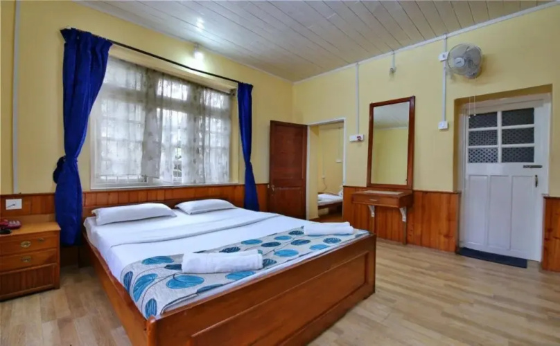 Hotel Tres