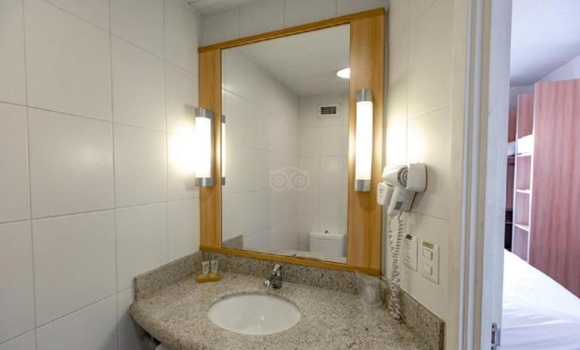 ibis Santiago Providencia photo 9