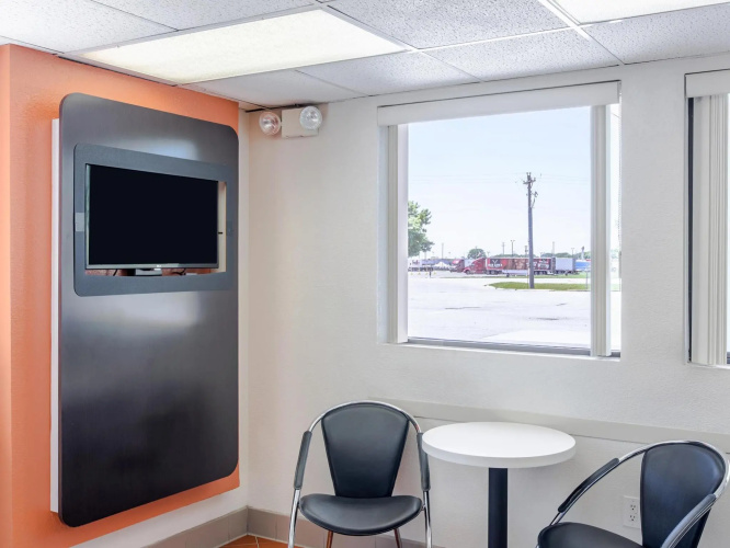 Motel 6 Council Bluffs, IA - Omaha East