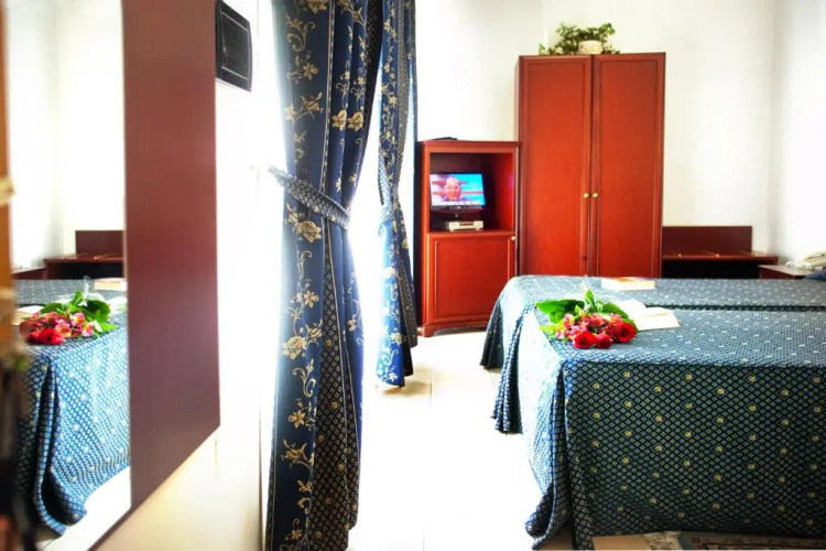 Hotel Leonardo