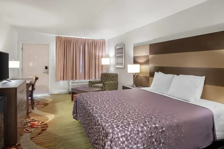 Rodeway Inn Garland Harbor Point