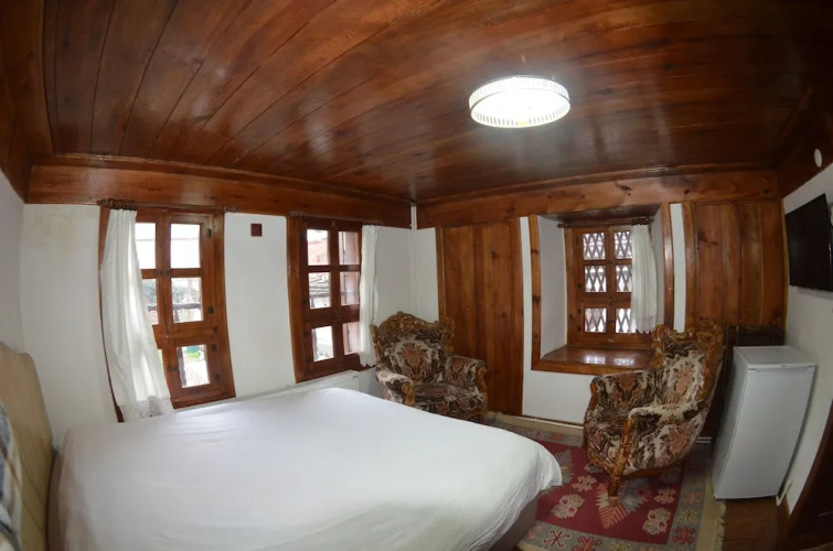 Şen  Pansi̇yon