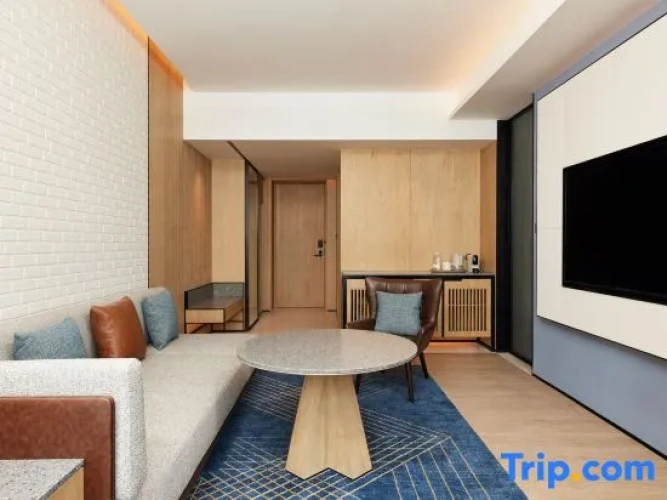 Premier Double Suite with city view