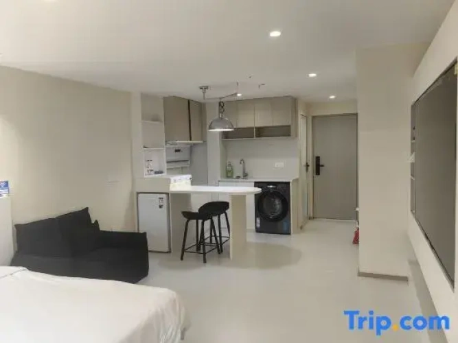 Deluxe Triple Suite