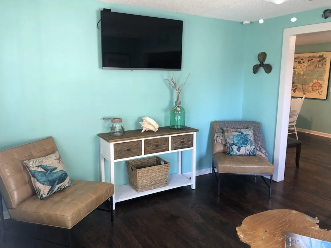 Castaway Cottage