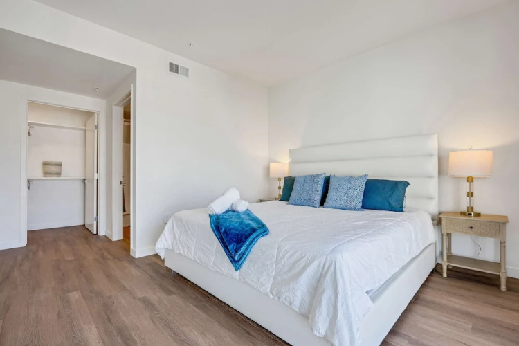 Luxury 2BR by Oneluxstay