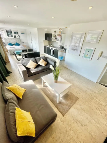 Lovely Spacious Studio in Central Cambridge