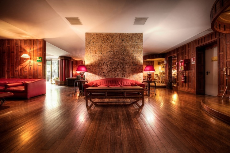 Colony Hotel photo 24