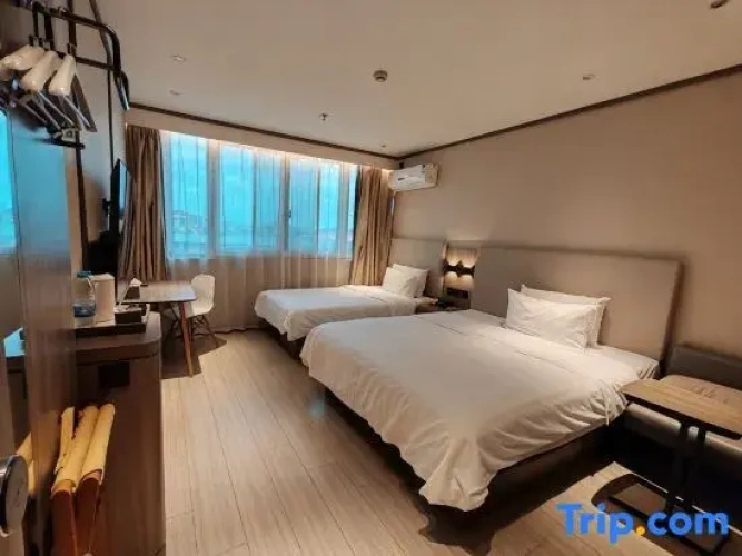 Standard Family room